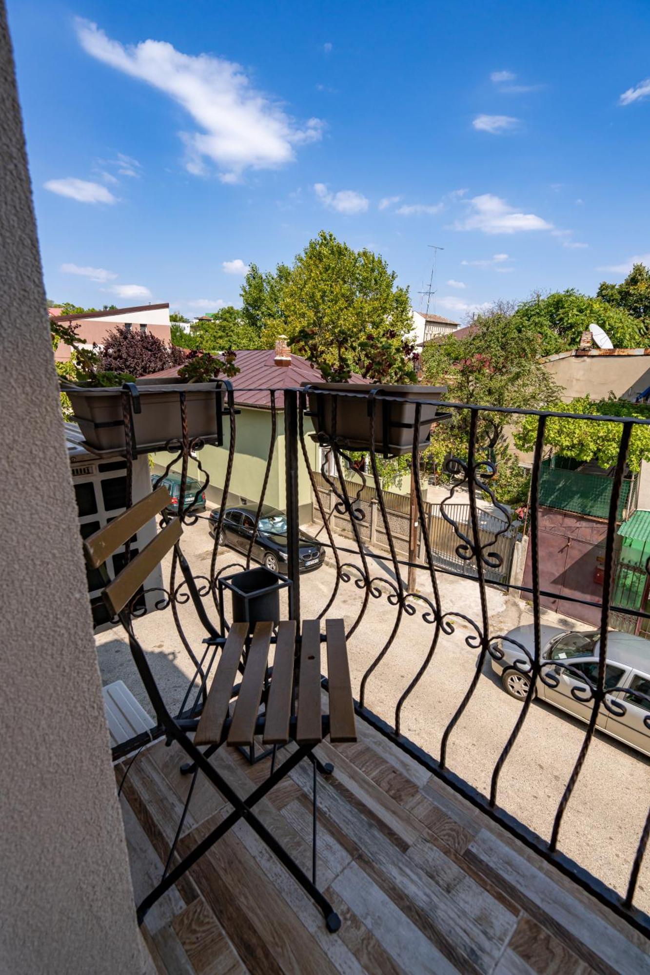 Central Muse Apartment บูคาเรสต์ ภายนอก รูปภาพ